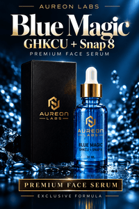 Aureon Labs Blue Magic Serum in blauem Glasfläschchen mit goldener Pipette und schwarzer Verpackung, goldener Schrift, 30 ml.